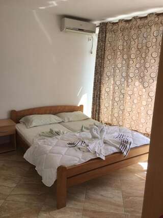 Апартаменты Sand and Sea Apartments Улцинь-6